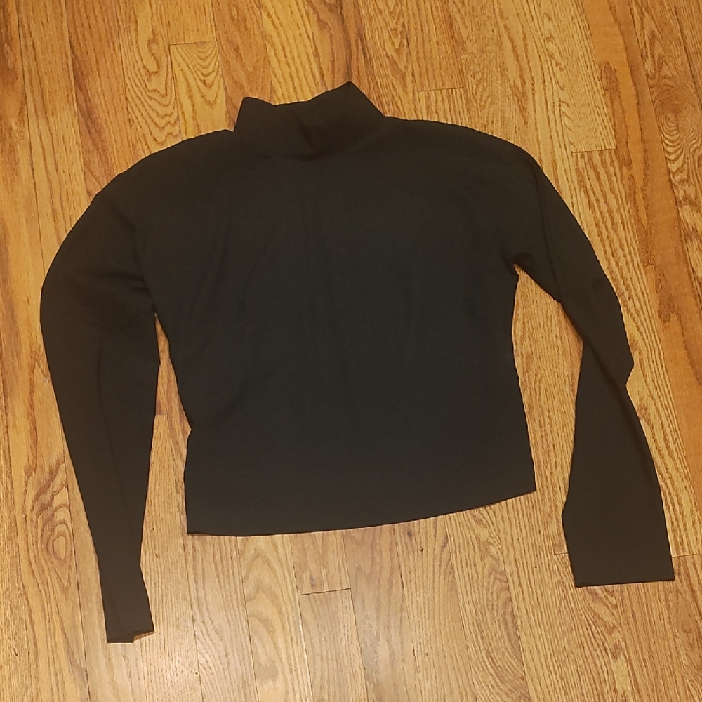 Sisley Classic Silky Crop Top